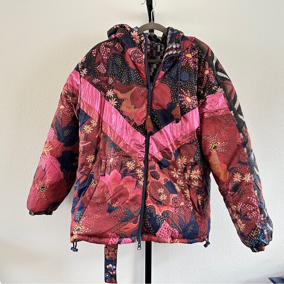 FARM Rio Multicolor Patterned Puffer Jacket - Picture 5 of 16